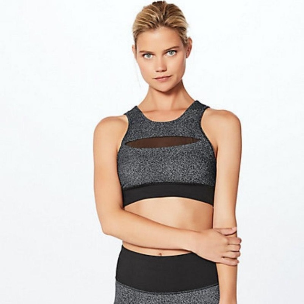 Lululemon Run the Day High Neck Sports Bra Size 8
